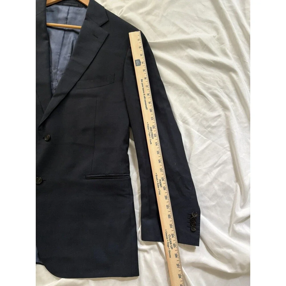 Suitsupply good minimal